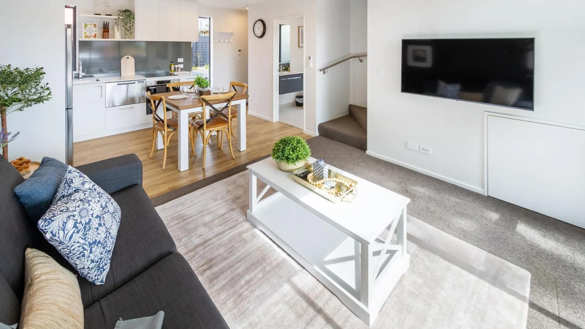 Lovely In Linwood: 2Br Beauty Christchurch Daire